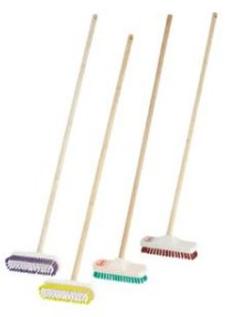 [1004729] แปรงถูพื้น ไนล่อน ด้ามไม้ สมอ